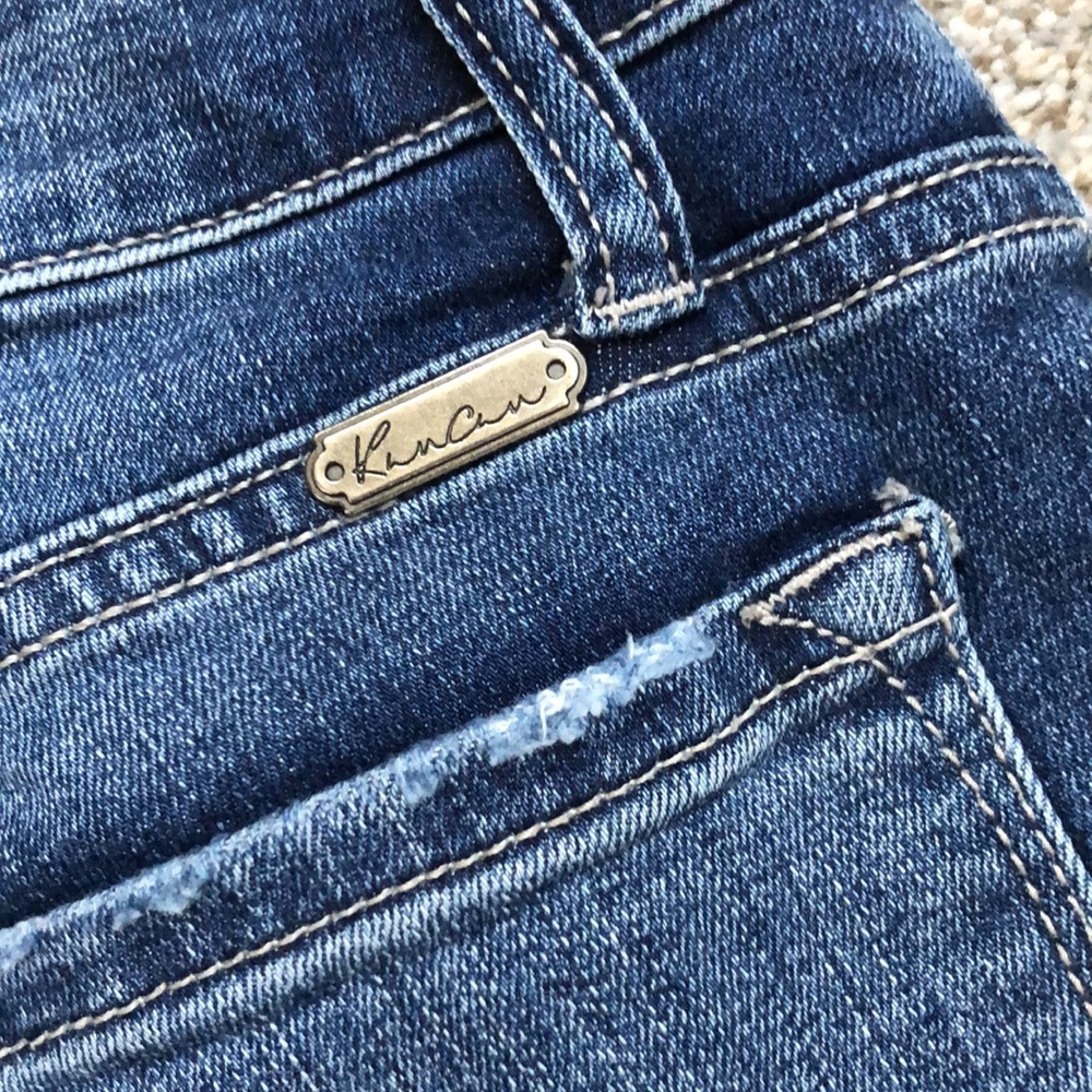 KanCan Size 29 Distressed Jeans - Picture 6 of 7